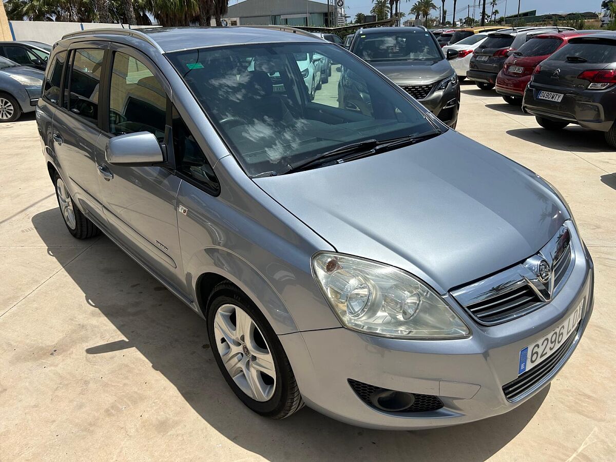 OPEL ZAFIRA DESIGN 1.6 SPANISH RHD IN SPAIN 131000 MILES 7 SEATS SUPERB 2010